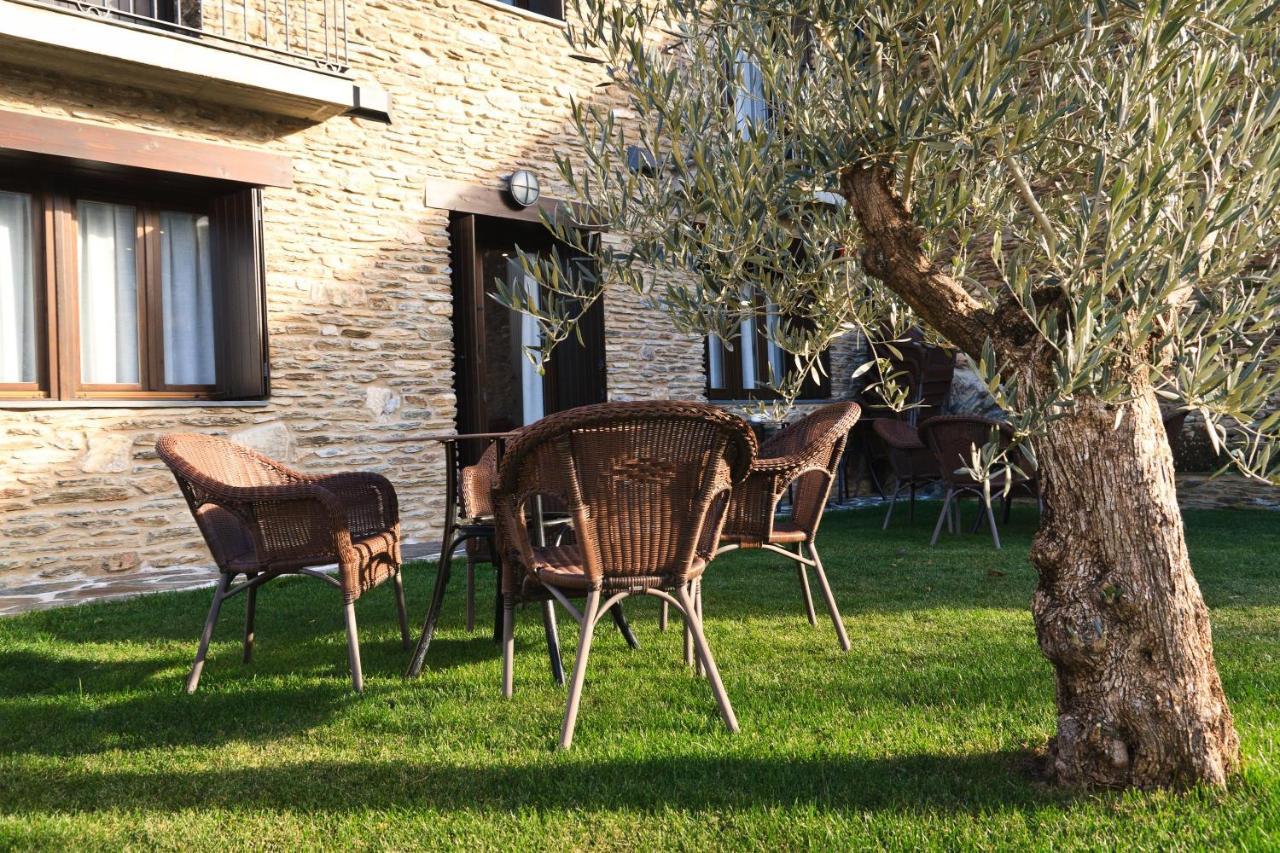 Casa Rural La Comella Tirvia Exterior photo