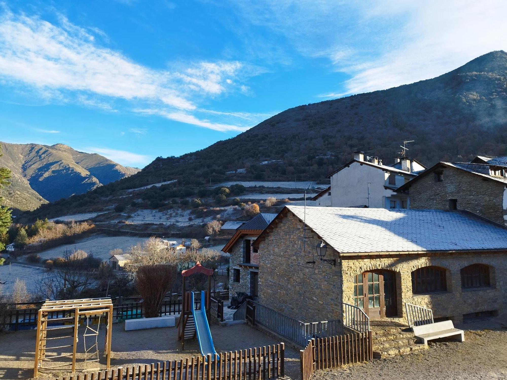 Casa Rural La Comella Tirvia Exterior photo