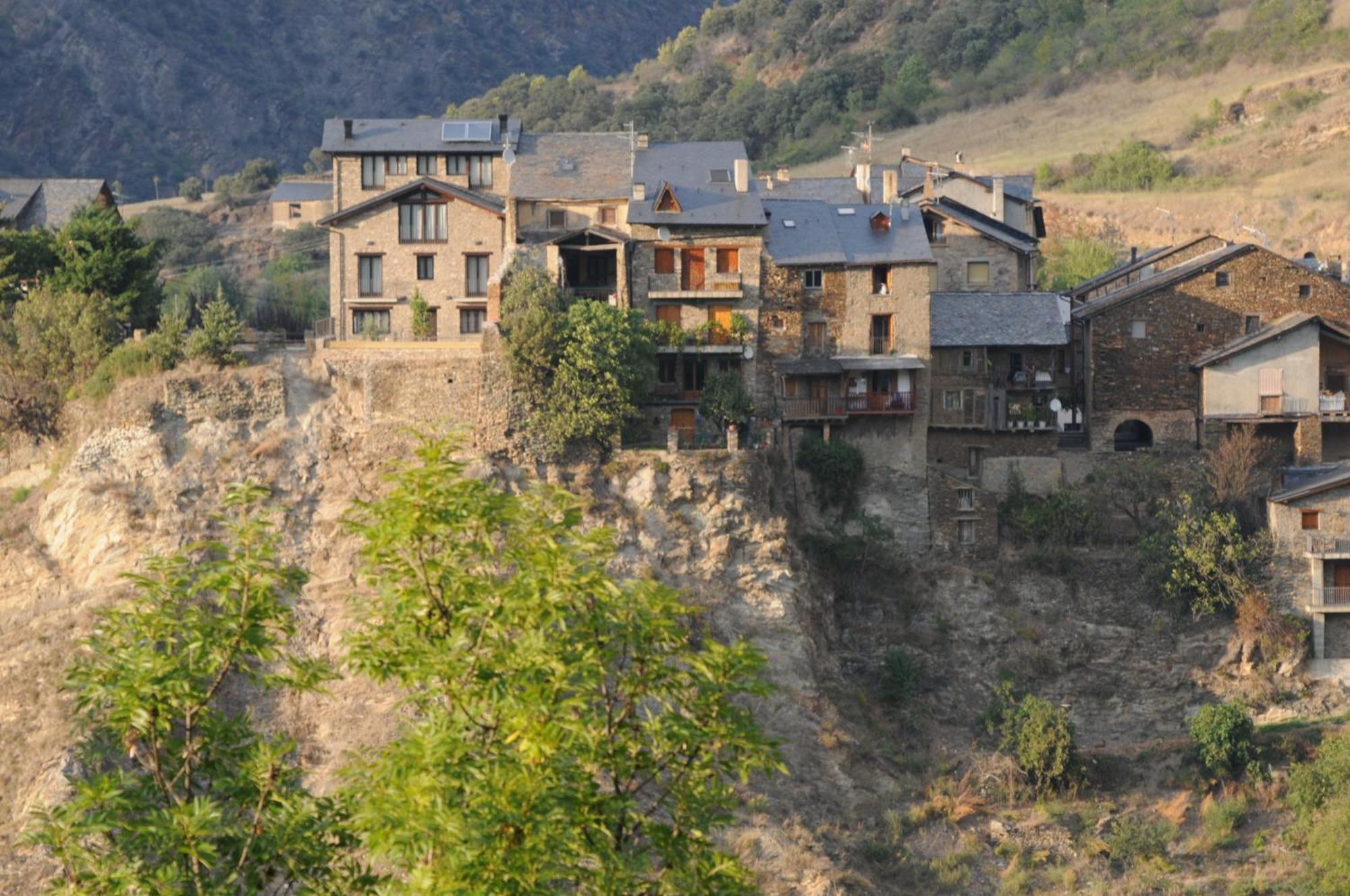 Casa Rural La Comella Tirvia Exterior photo