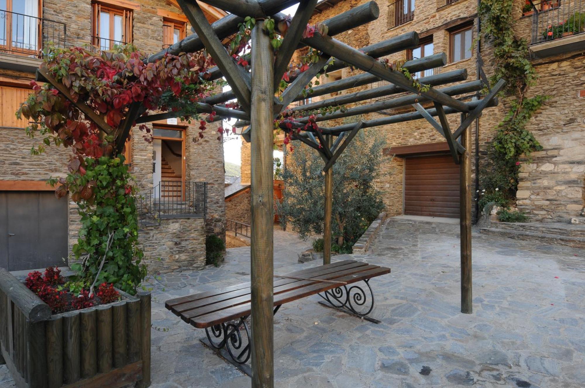 Casa Rural La Comella Tirvia Exterior photo