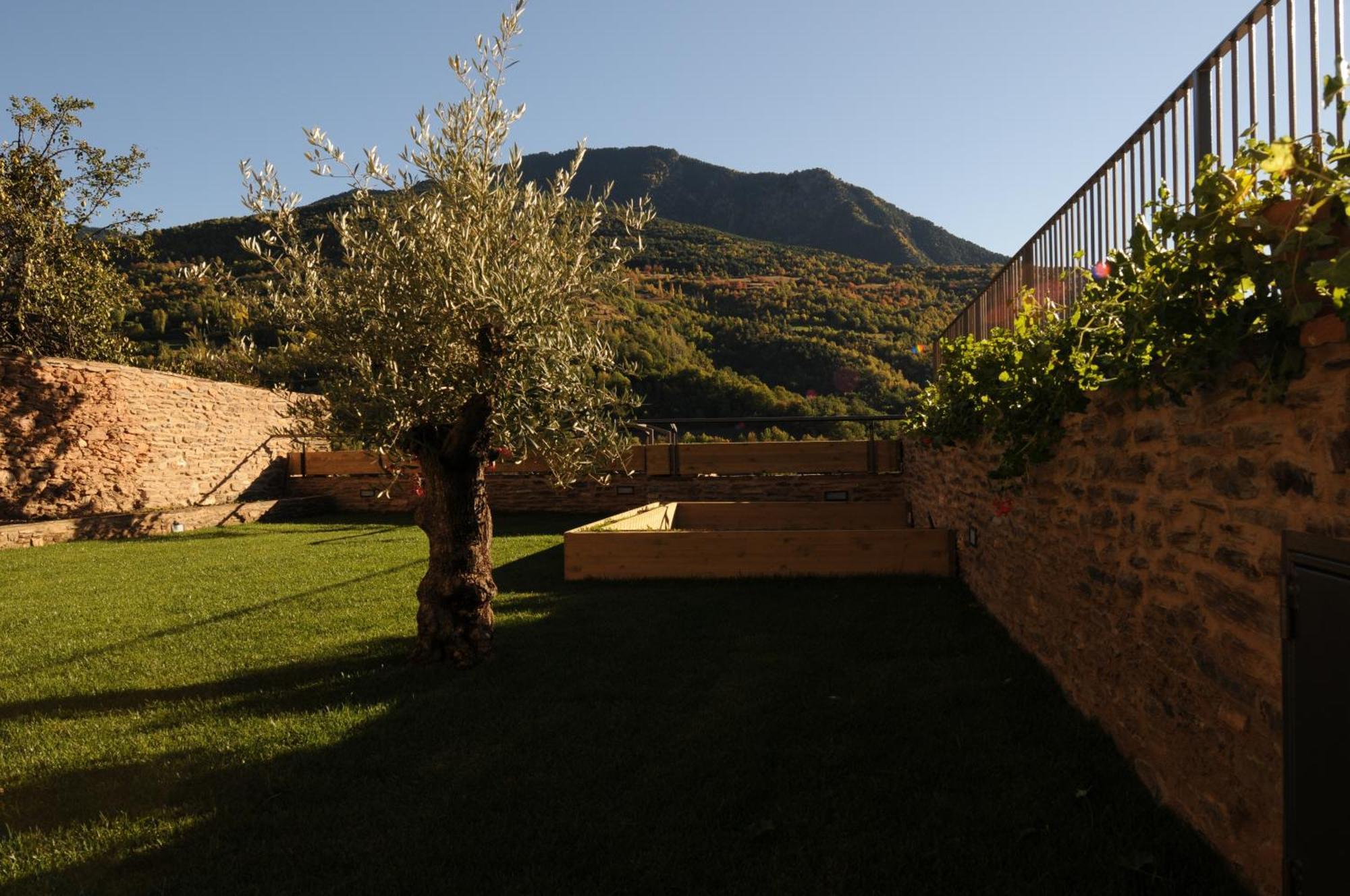 Casa Rural La Comella Tirvia Exterior photo
