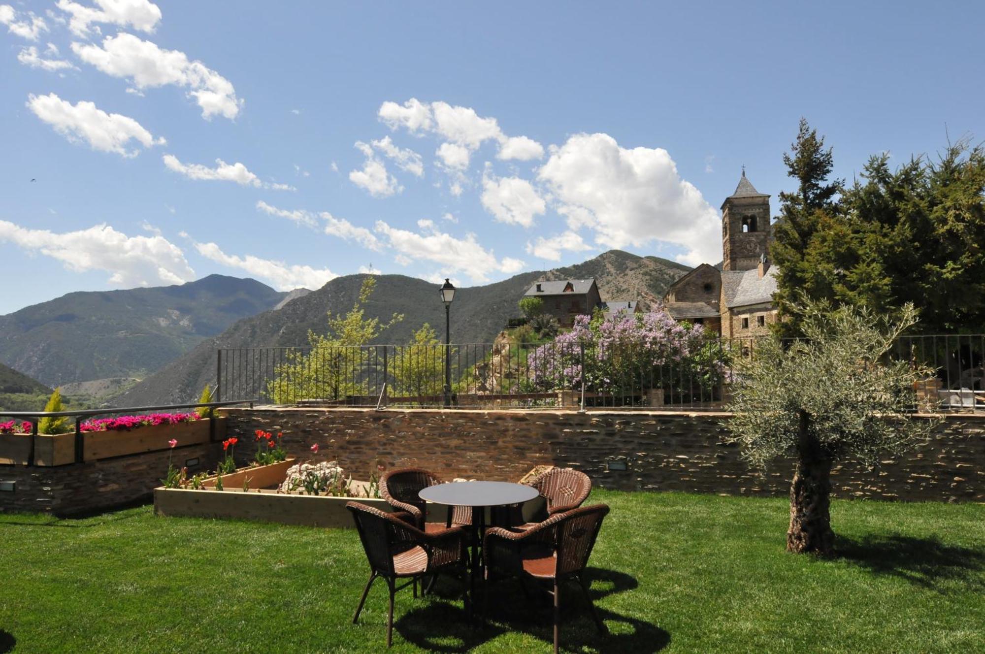 Casa Rural La Comella Tirvia Exterior photo